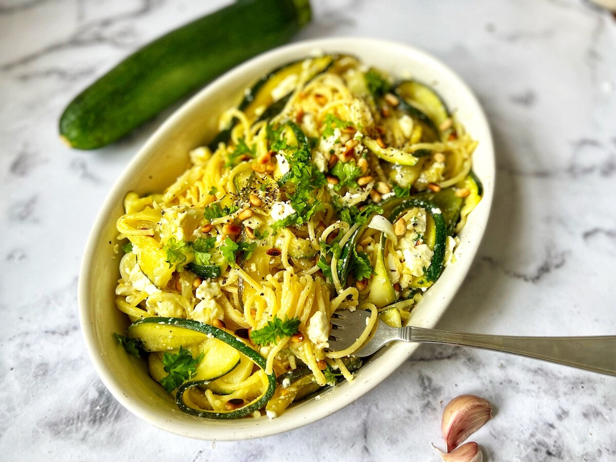 How to Make Zucchini Noodles {Zoodles} - Little Pine Kitchen