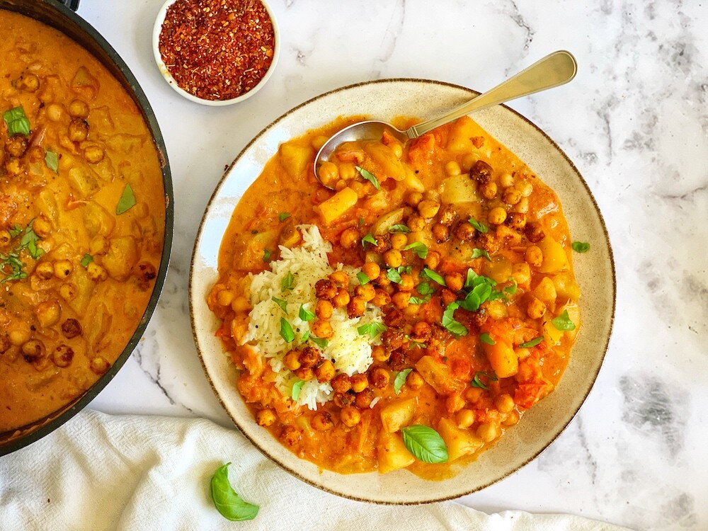 Best Indian Curry Recipe - Easy Indian Veg Curry - Munchyesta