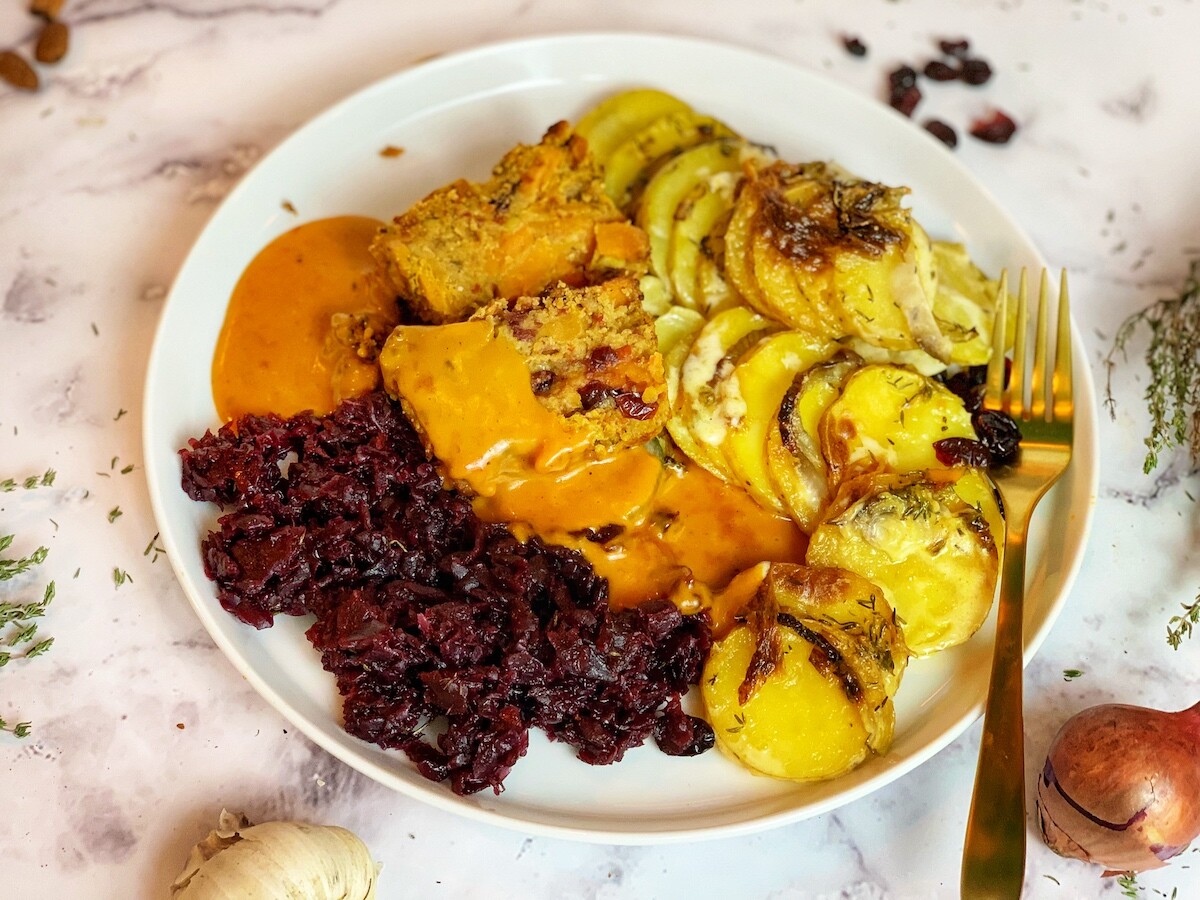 Easy Vegan Whiskey Sauce the best sauce for vegan steak Munchyesta