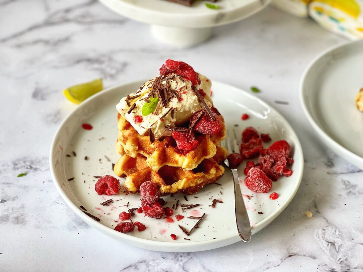 Easy Waffles recipe without milk best vegan waffles Munchyesta