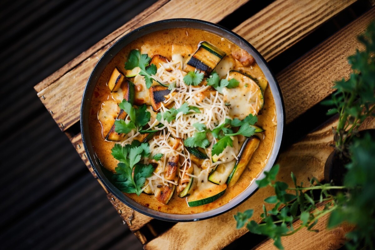 Vegan thai yellow curry hot sale recipe