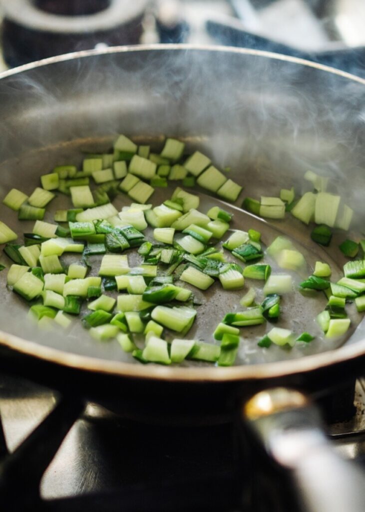 Magical Leek Soup: secret weight loss diet recipe - Munchyesta