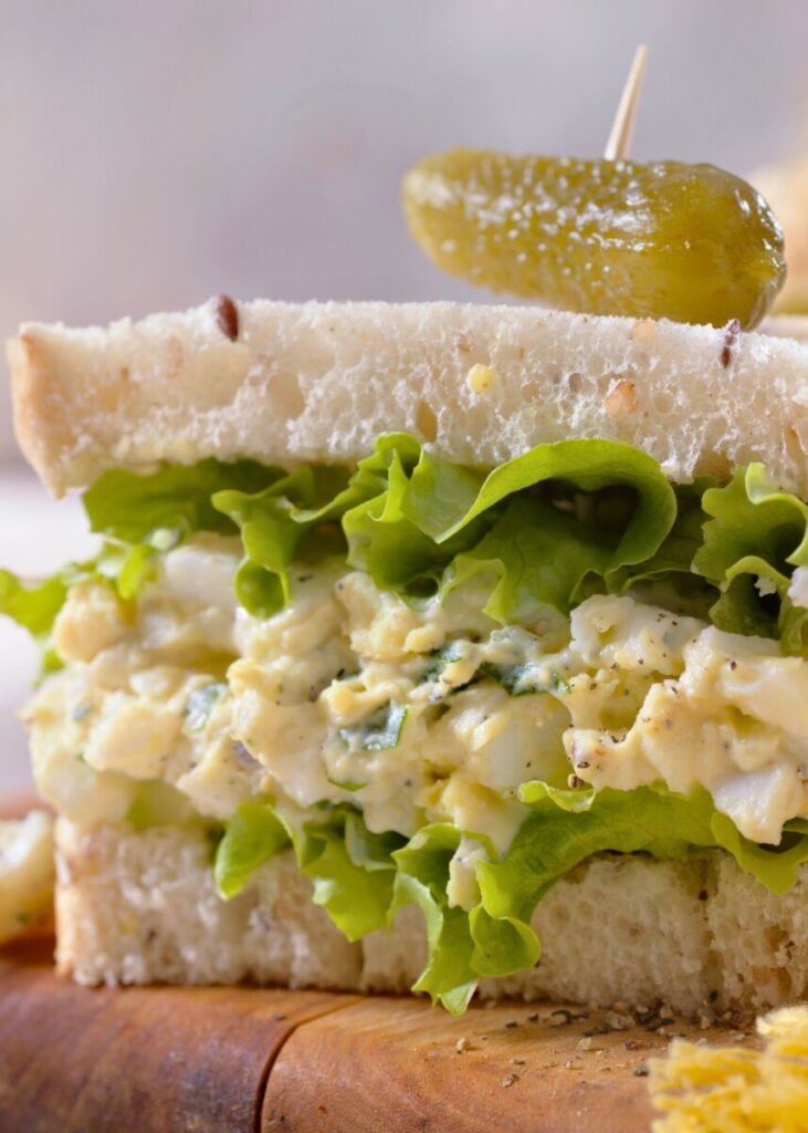 English finger sandwich recipes: British tea sandwich - Munchyesta